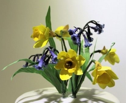 Daffodils-and-bluebells